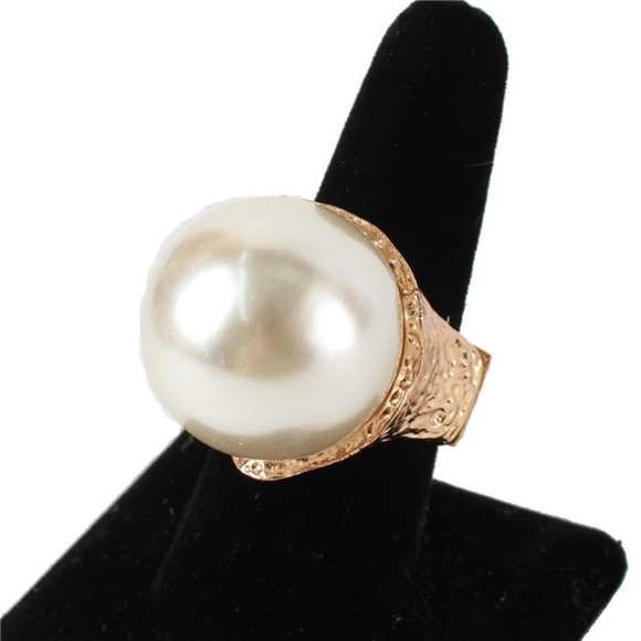 Gold Cream Pearl Stretch Bold Fashion Ring Finger Adjustable - Picture 2 of 4
